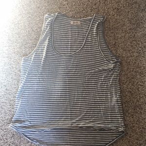 Madewel tank size small
